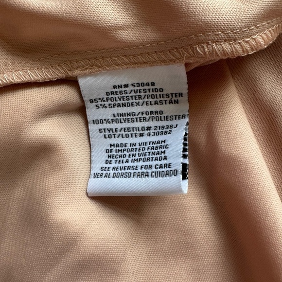 Morgan & Co. Cowl Neck Sequin Crossback Body-Con Gown Gold Dress Sz Jr 9 (6) - Picture 8 of 16